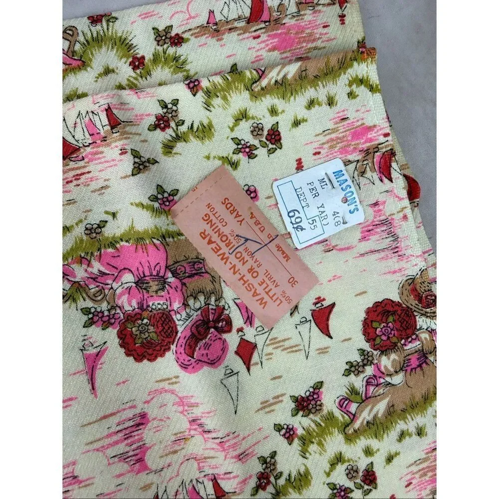 Vintage 1950s Novelty Print Fabric Rayon Blend NWT 45x46”